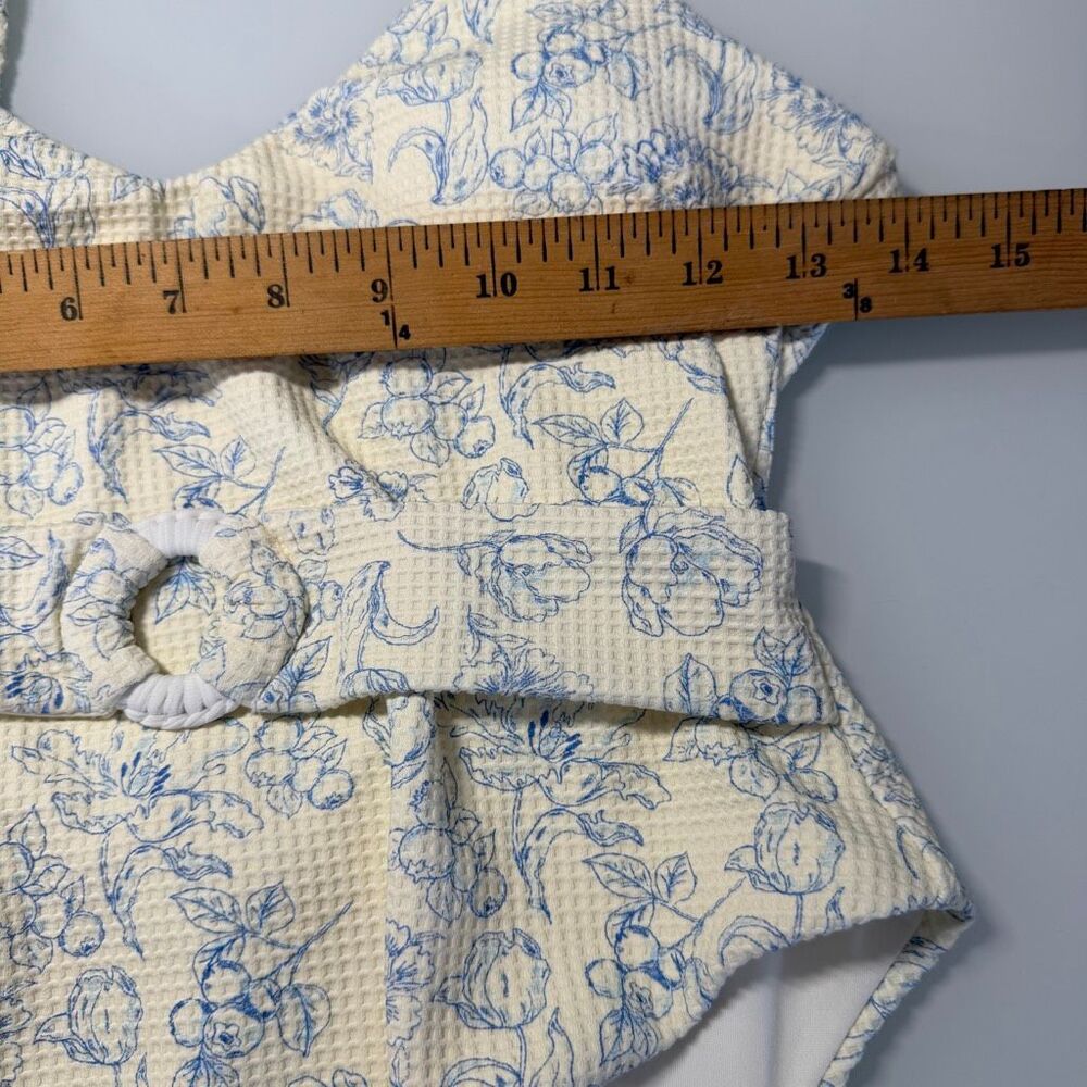 Dippin Daisys Cream Blue Floral Belted Open Back One Piece Swimsuit Size Medium - Picture 8 of 9